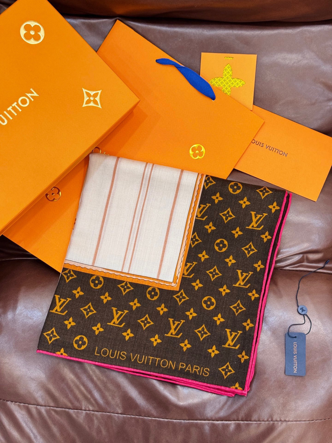 MY NEVERFULL 140丝绒方巾【140顶级丝绒双面同色】My Neverfull 丝绒方巾回溯