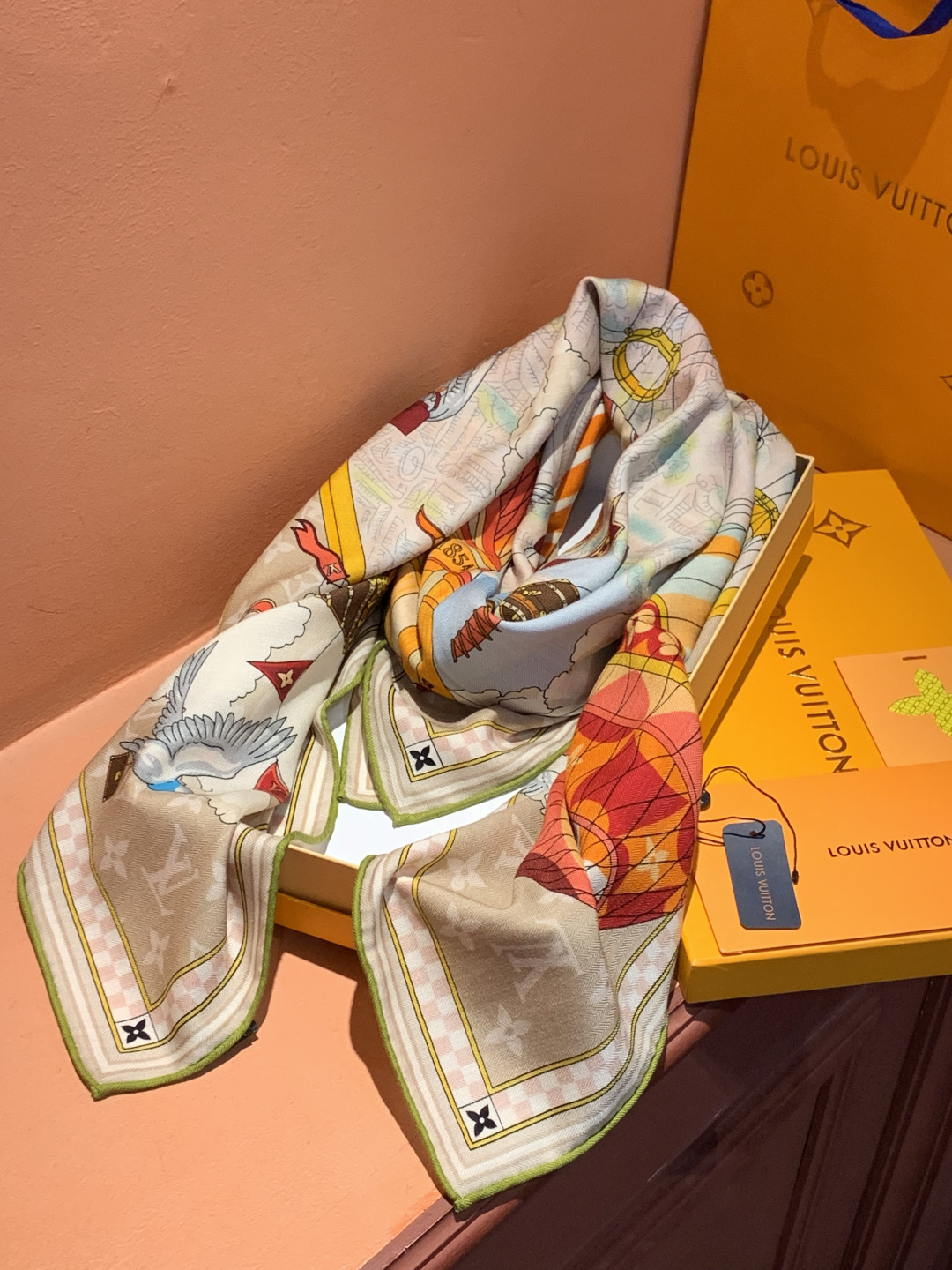 LV x TM 140披肩【140顶级丝绒双面同色披肩】本款LVxTMMonogram Multicol