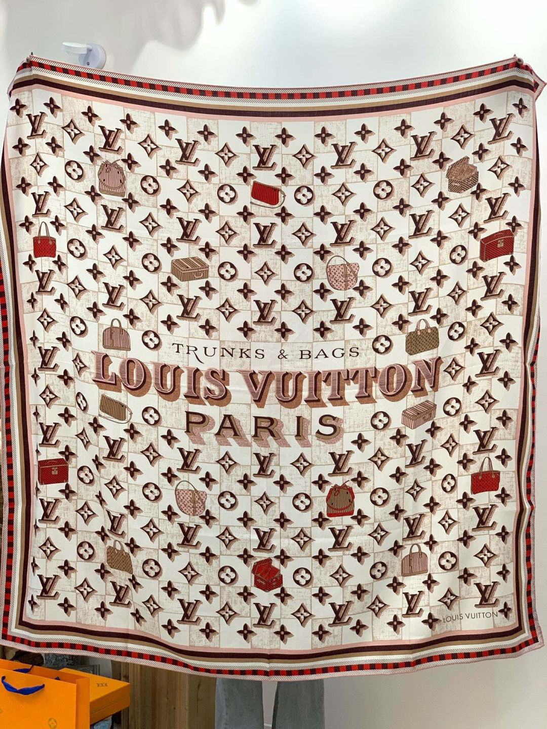 LV x TM 140披肩【140顶级丝绒双面同色披肩】本款LVxTMMonogram Multicol