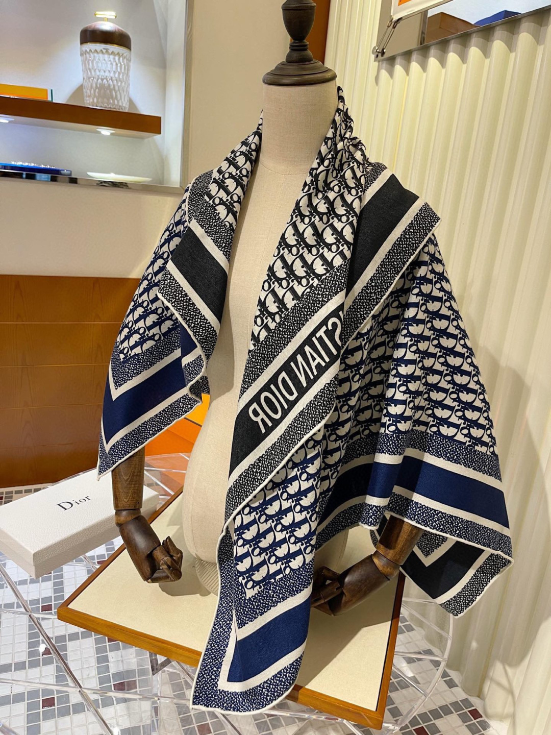 Dior 。首款上新双面丝绒～ 只有我家的品质才敢叫【丝绒”】只有我家的密度才敢说【加密】只有我家出品才