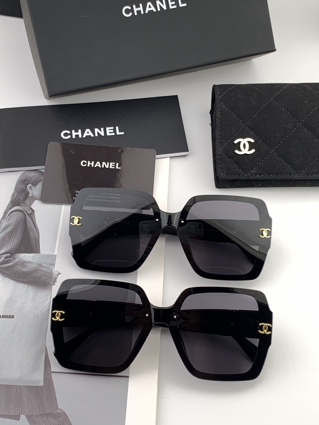 【TR偏光系列】香奈儿 开春新款 经典的方框设计，不挑脸型，无论搭配大衣还是连衣裙都非常显气质 偏光镜片