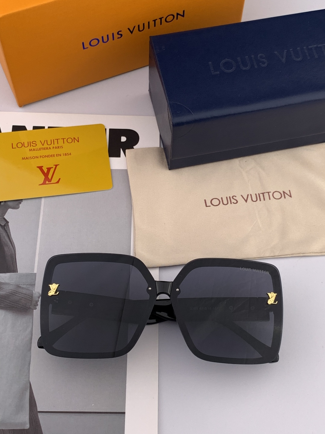 lv大框太阳镜墨镜经典的方框设计，不挑脸型，无论搭配大衣还是连衣裙都非常显气质预防紫外线 型号：型号：L