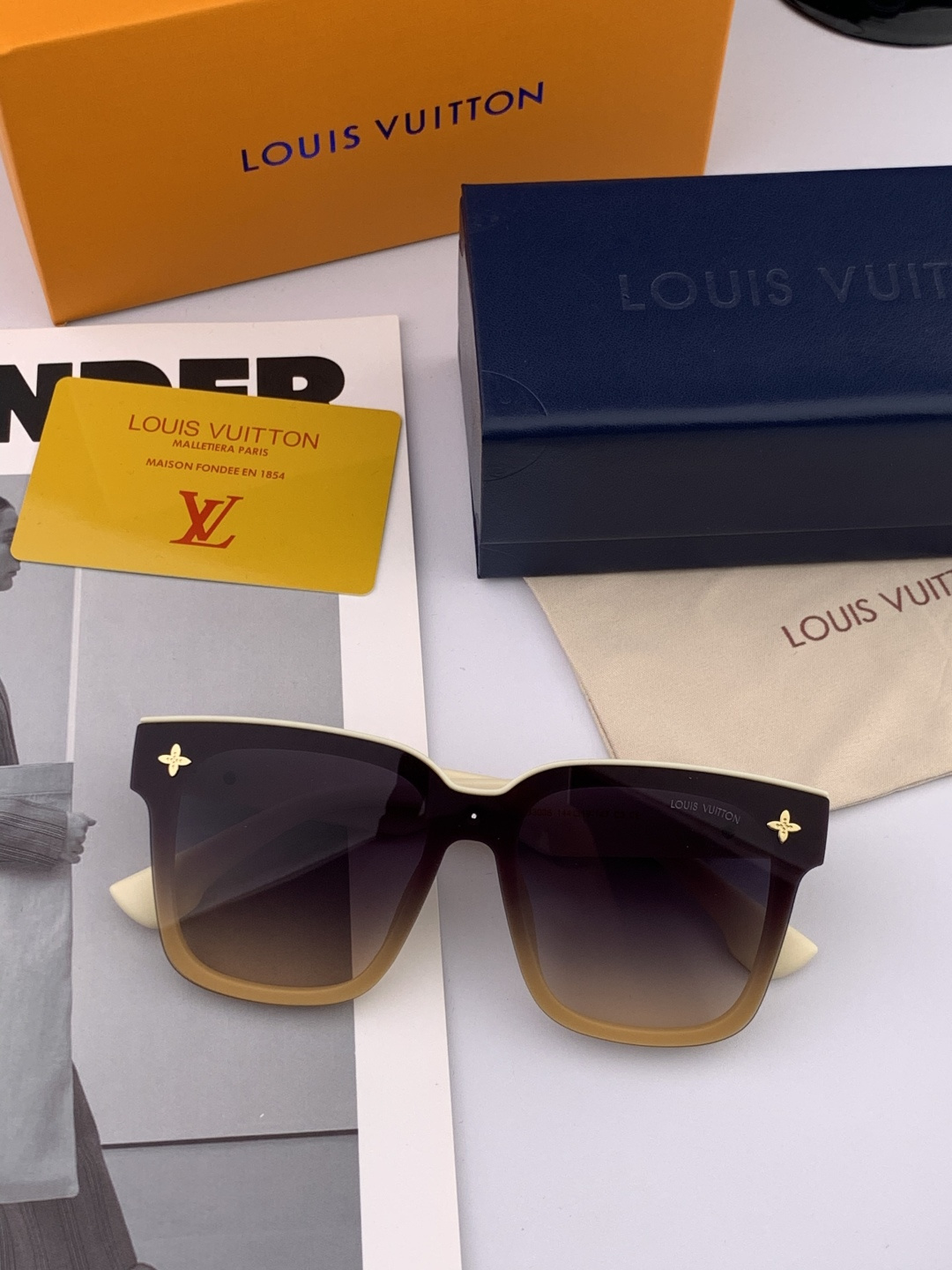 LV 2025年开春新款 潮流爆款 时尚方框太阳镜 高品质 佩戴舒适 网红潮款墨镜 型号L6303