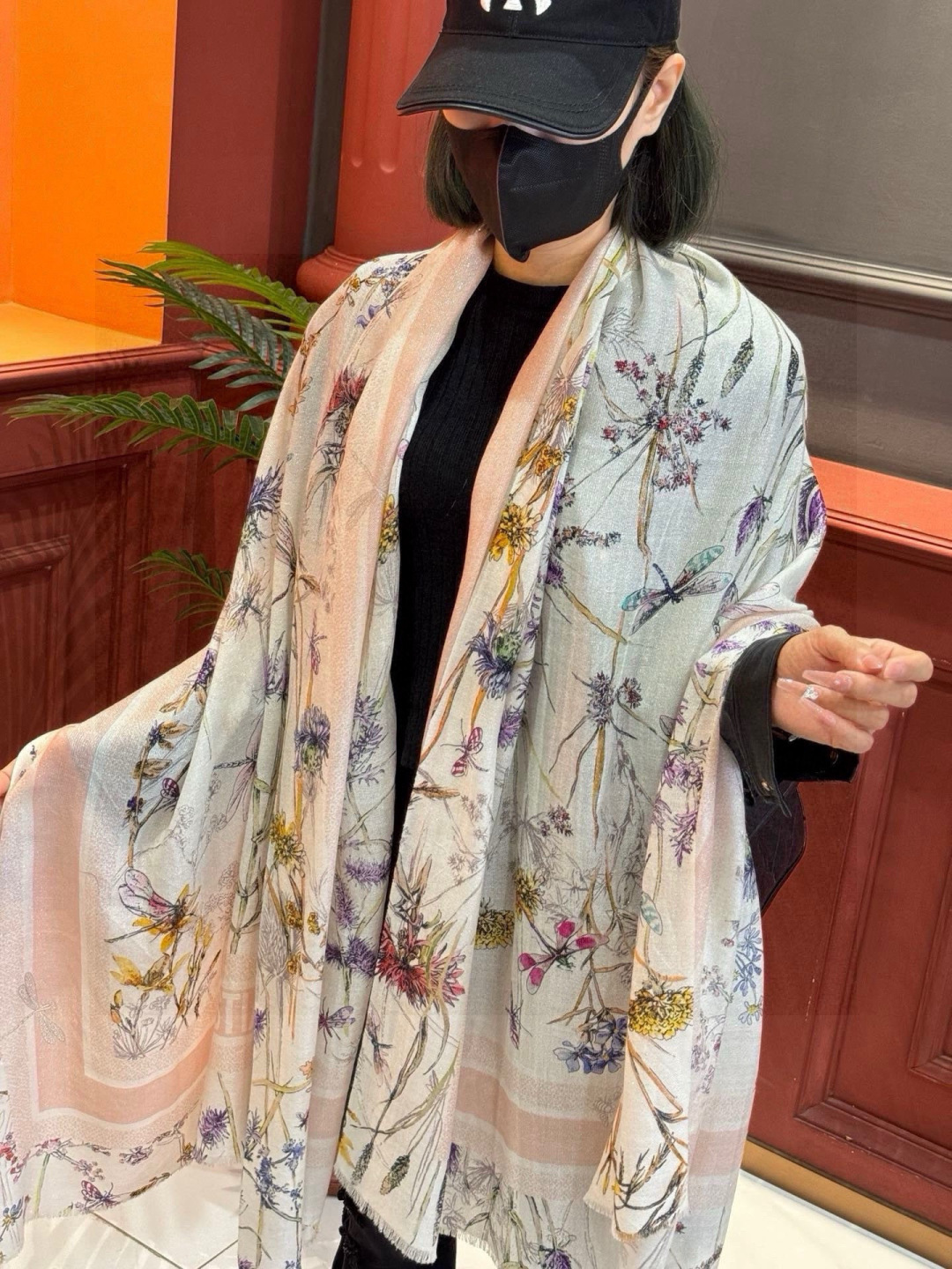 （会发光发亮的围巾）💃🏻💃🏻D家【D太阳女神银丝长巾】‼️抢‼️VIP推荐 ‼️👍下手一定要快【高端 大