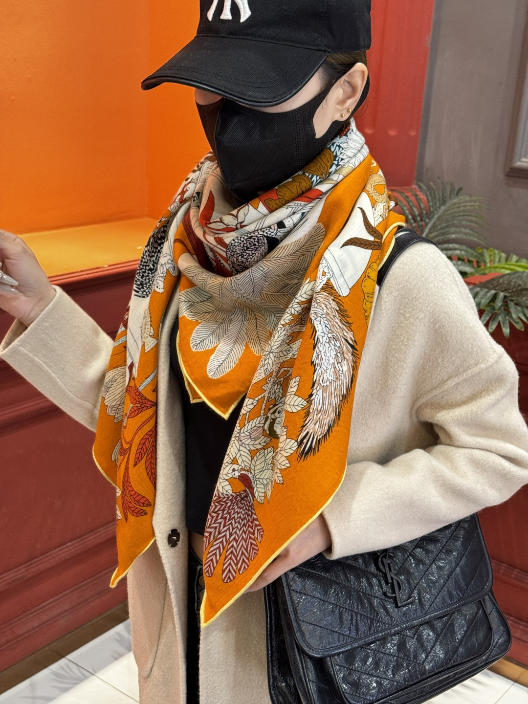 羊绒新款🆕👏买了都说好看‼️推荐💕爱马仕双面同色羊绒方巾，【奇珍乐园双面同色140】顶级工艺超值‼️爱马