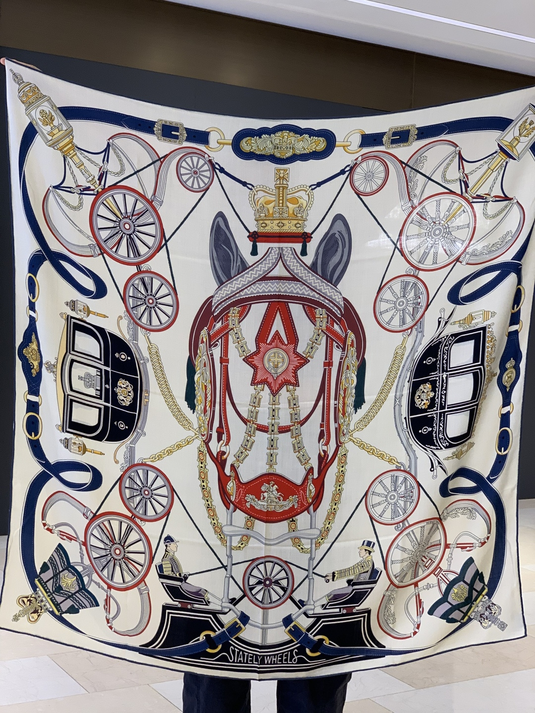 羊绒新款🆕👏👏买了都说好看‼️推荐💕爱马仕双面同色羊绒方巾【双面同色140】，顶级工艺超值‼️爱马仕专柜