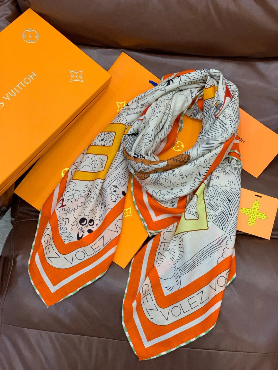 LV x TM 140披肩【140顶级丝绒双面同色披肩】本款LVxTMMonogram Multicol