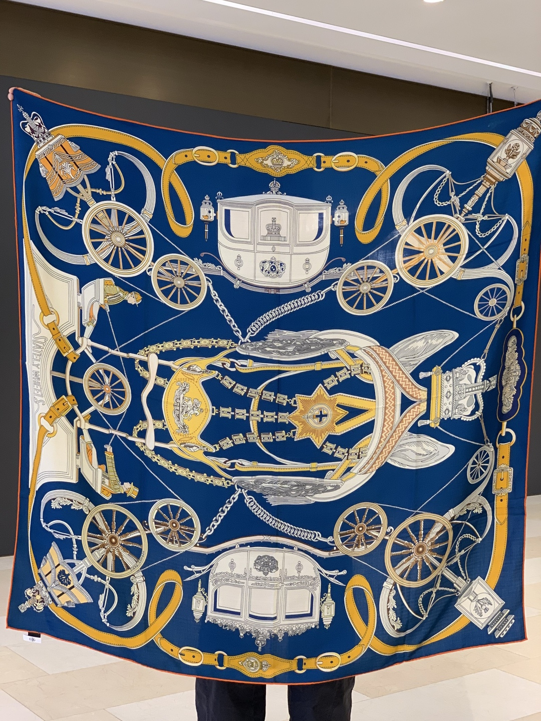 羊绒新款🆕👏👏买了都说好看‼️推荐💕爱马仕双面同色羊绒方巾【双面同色140】，顶级工艺超值‼️爱马仕专柜