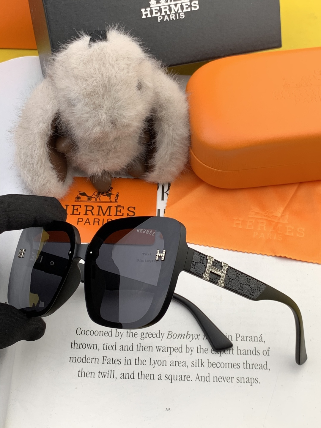 【TR偏光系列】爱马仕 经典的方框设计，不挑脸型，无论搭配大衣还是连衣裙都非常显气质尼龙偏光镜片预防紫外