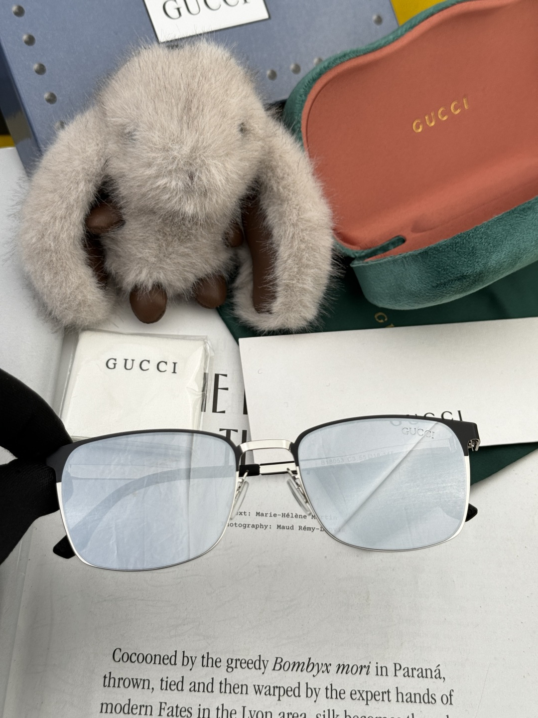 ♦️GUCCI 2025新款男女情侣款太阳镜多边形墨镜iP电镀永不褪色 超轻超有弹性整幅眼镜无螺丝重要的