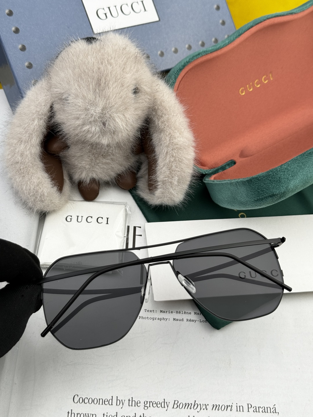 GUCCI 男款炫彩飞行员偏光太阳镜 ❤️材质：高清尼龙加厚卡槽高清偏光镜片 🌹无边框镜架💕颜👍型号：G