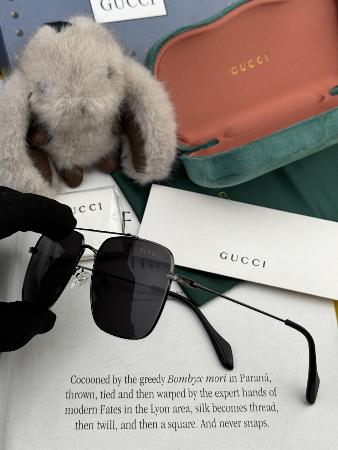 Gucci 。 高品质男女款墨镜 👍 进口宝丽来偏光镜片 。蛤蟆镜 开车钓鱼都可 。百搭显瘦墨镜韩版男士