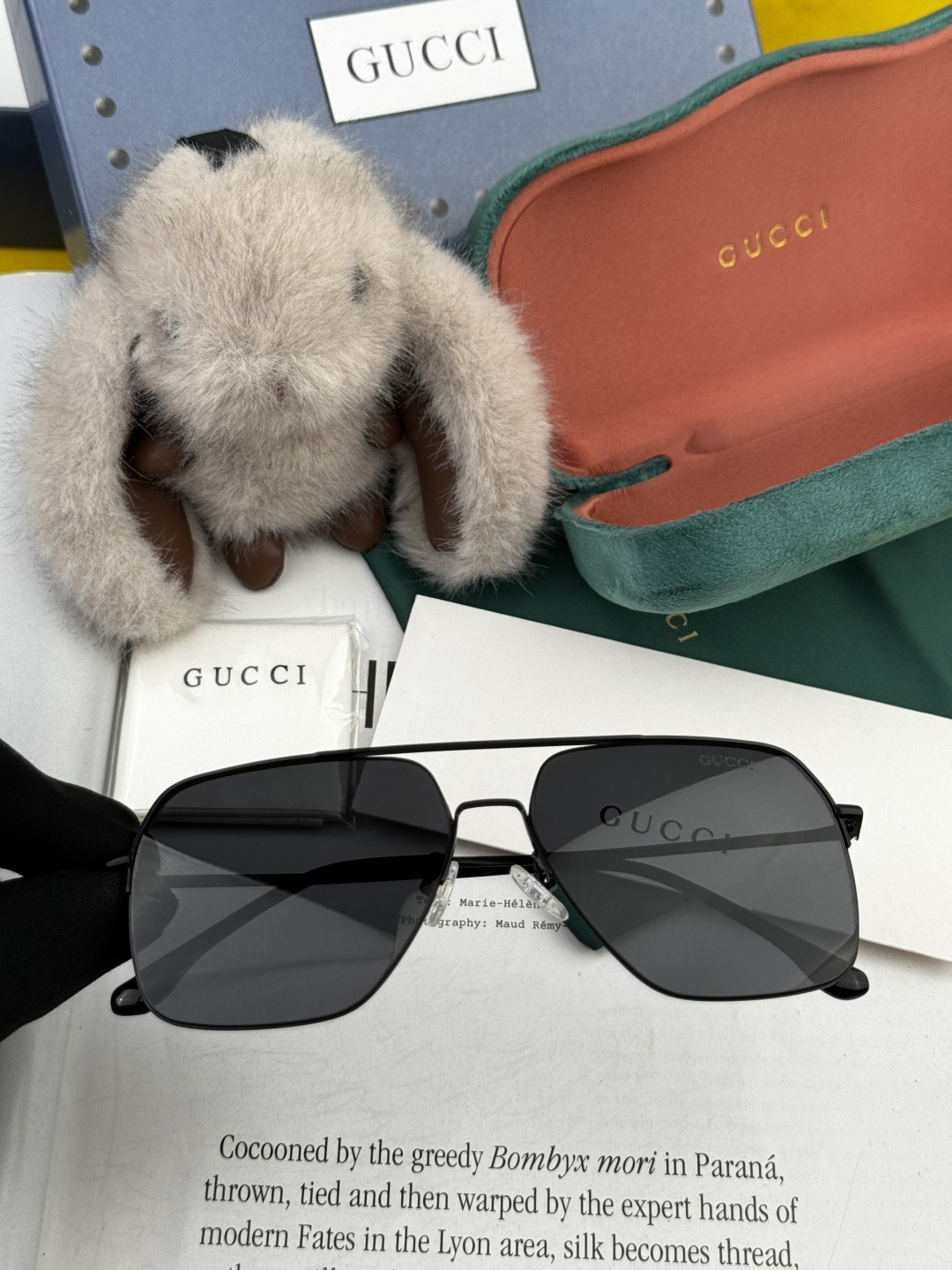 GUCCI 男款炫彩飞行员偏光太阳镜 ❤️材质：高清尼龙加厚卡槽高清偏光镜片 🌹无边框镜架💕颜👍型号：G