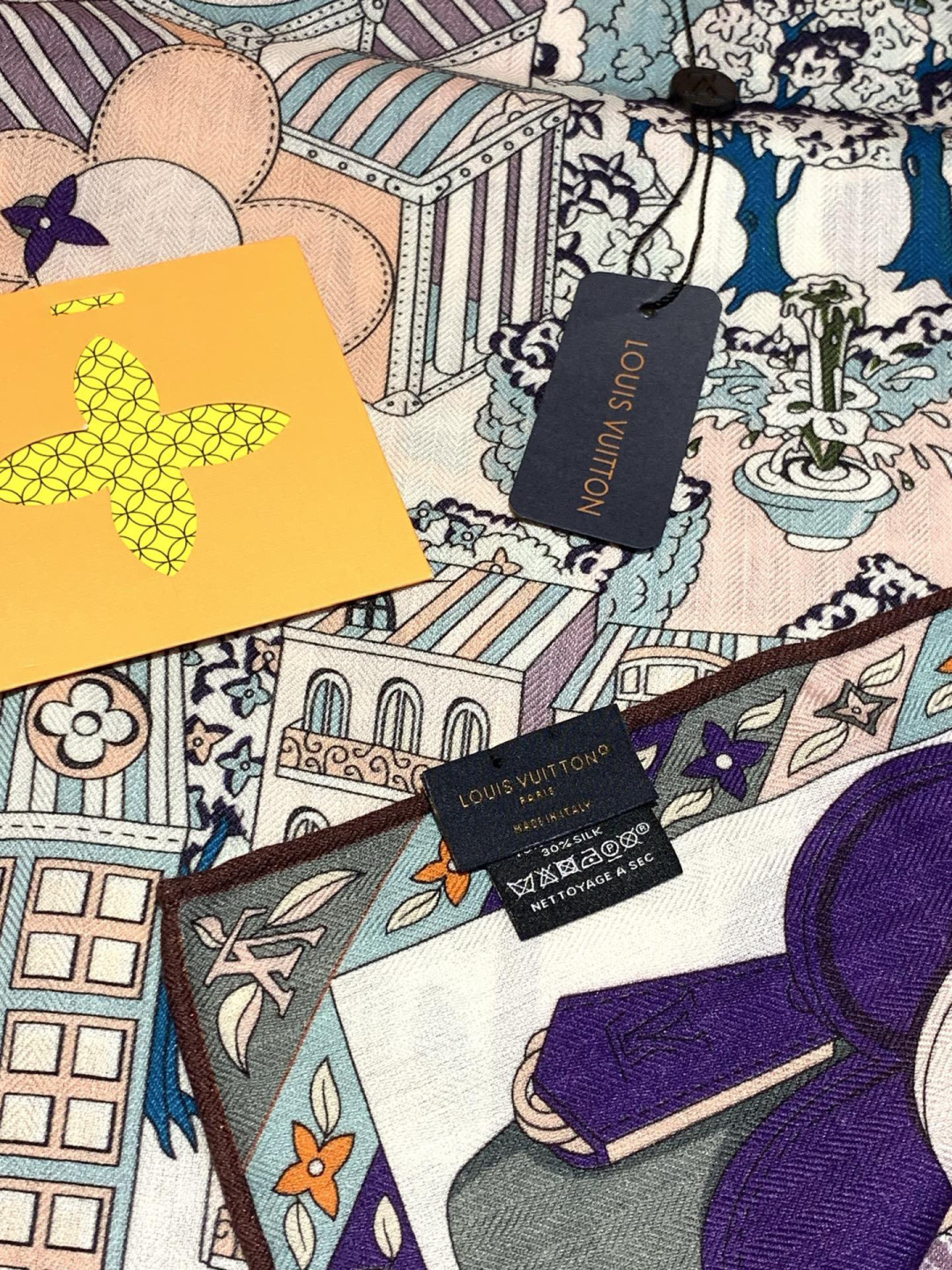 🆕L.viP 定制级别 【双面同色高奢丝绒方巾，baby绒级别的超柔触感】只有我家的品质才能叫丝绒方巾路