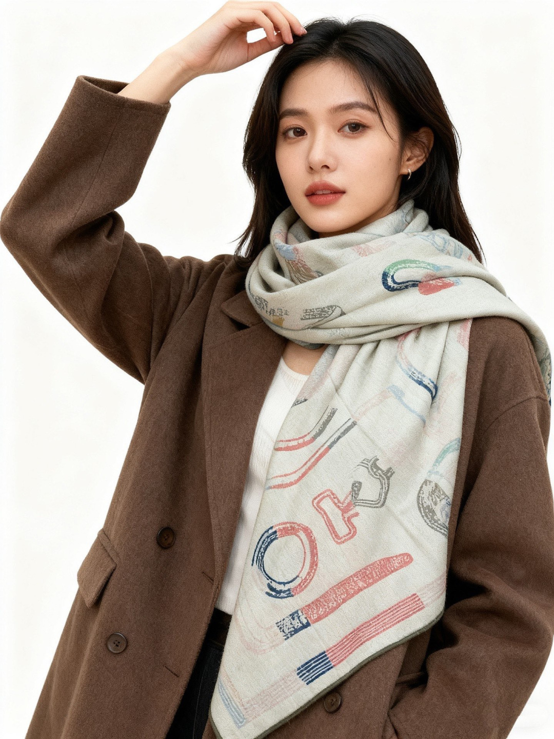 爱马仕(Hermes)【💗】 | “马具故事的诗意回顾”140披肩 【上新❤️】 永远秉承高品质手工卷边