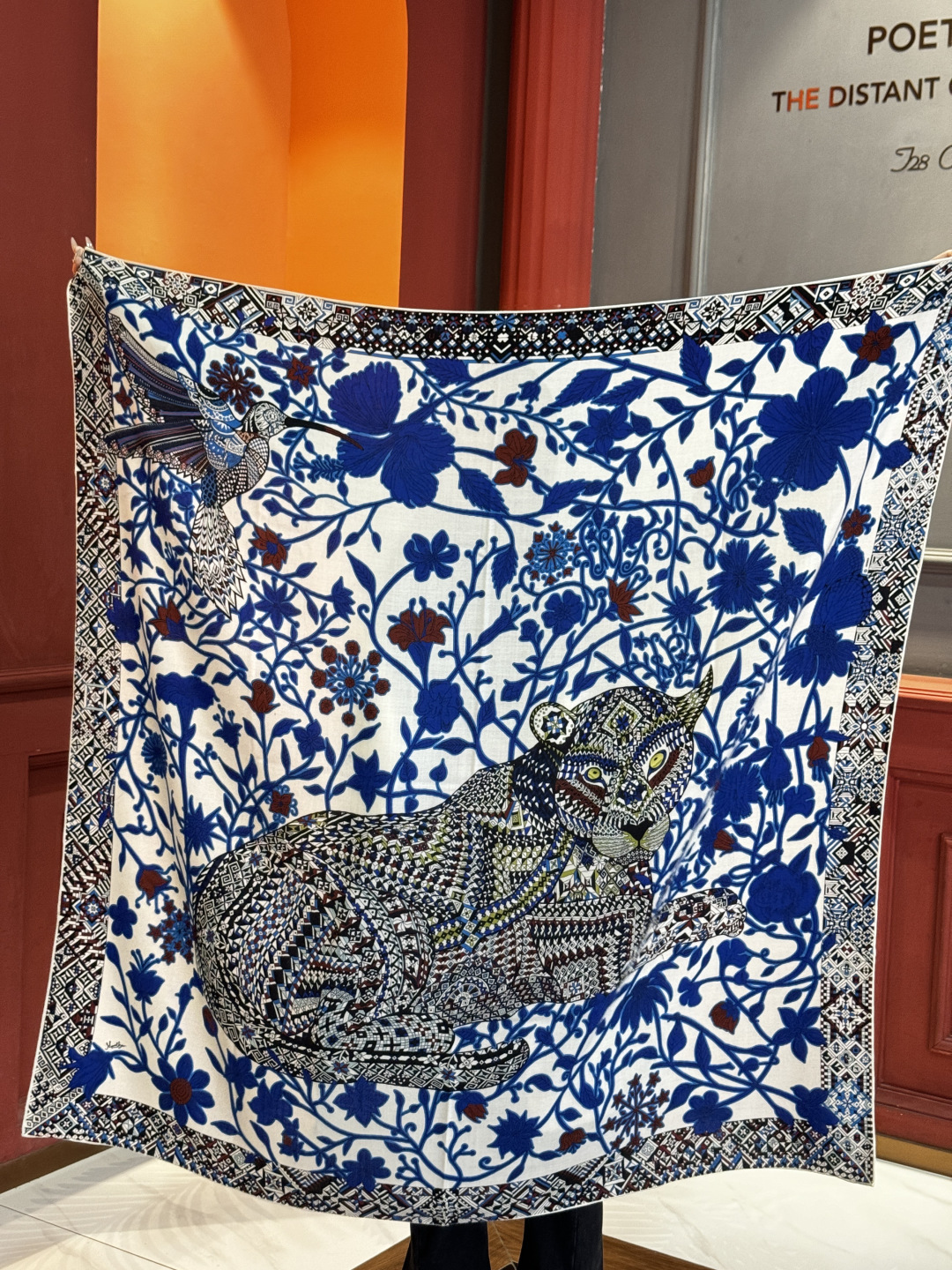 羊绒新款🆕👏👏买了都说好看‼️推荐💕爱马仕双面同色羊绒方巾【美洲豹与蜂鸟双面同色140】，顶级工艺超值‼