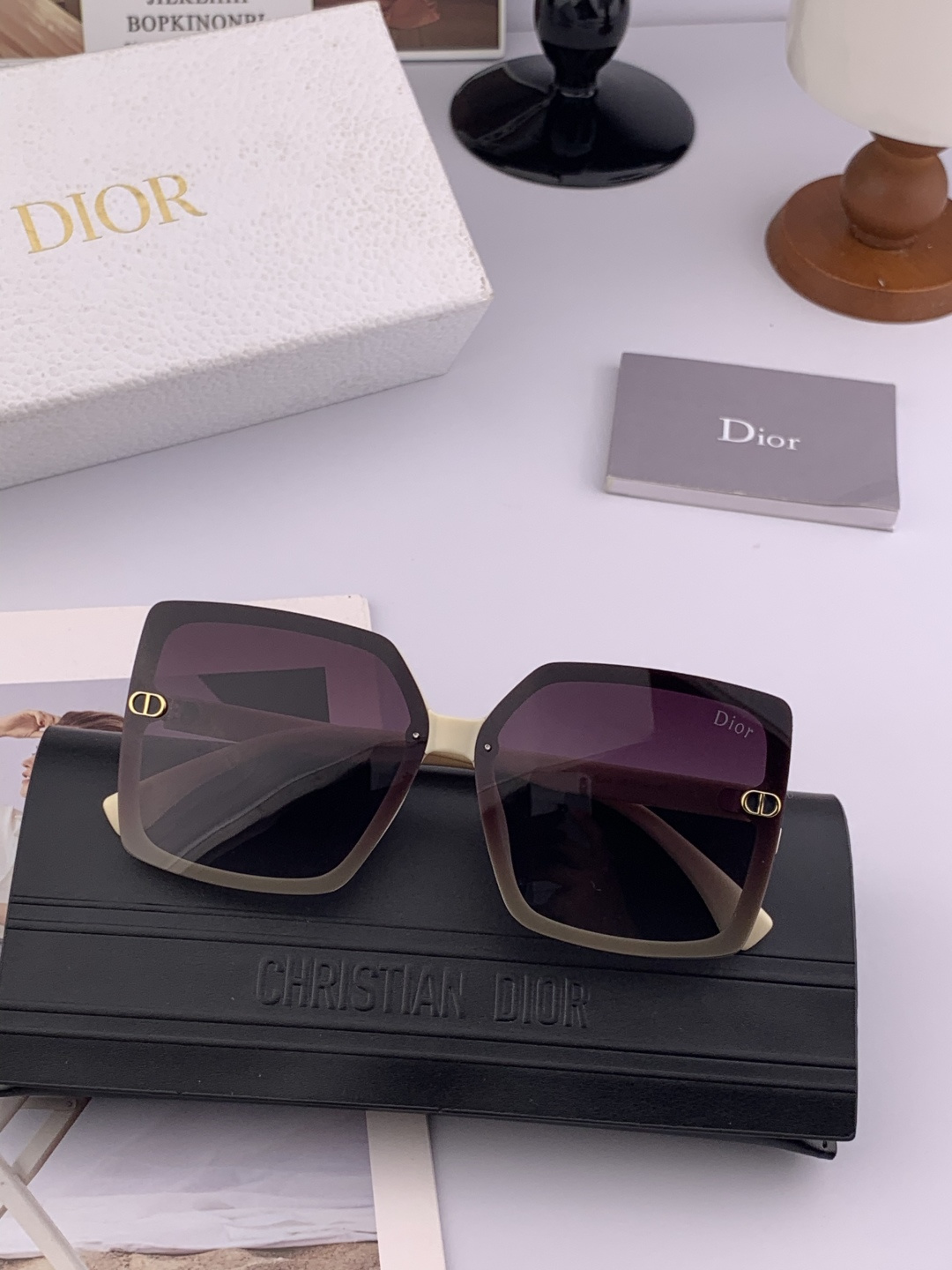 🔺 【DIOR-迪奥】2025开春新款 潮流爆款 时尚方框偏光太阳镜 高品质 佩戴舒适 网红潮款墨镜 女