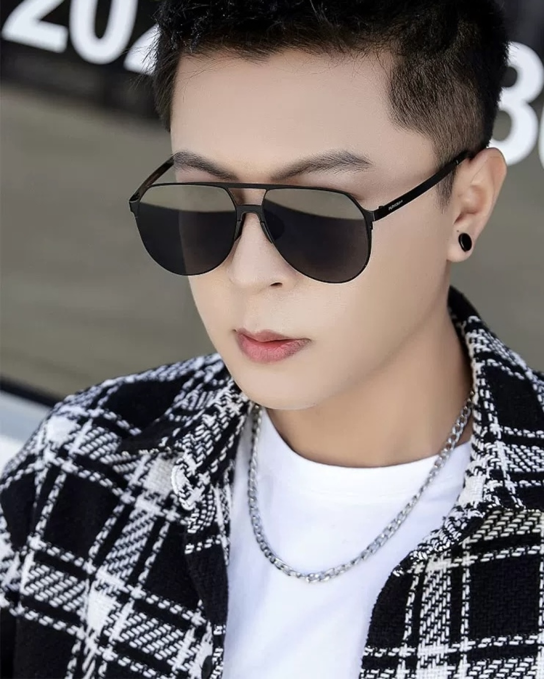 GUCCI 男款炫彩飞行员偏光太阳镜 ❤️材质：高清尼龙加厚卡槽高清偏光镜片 🌹无边框镜架💕颜👍型号：G