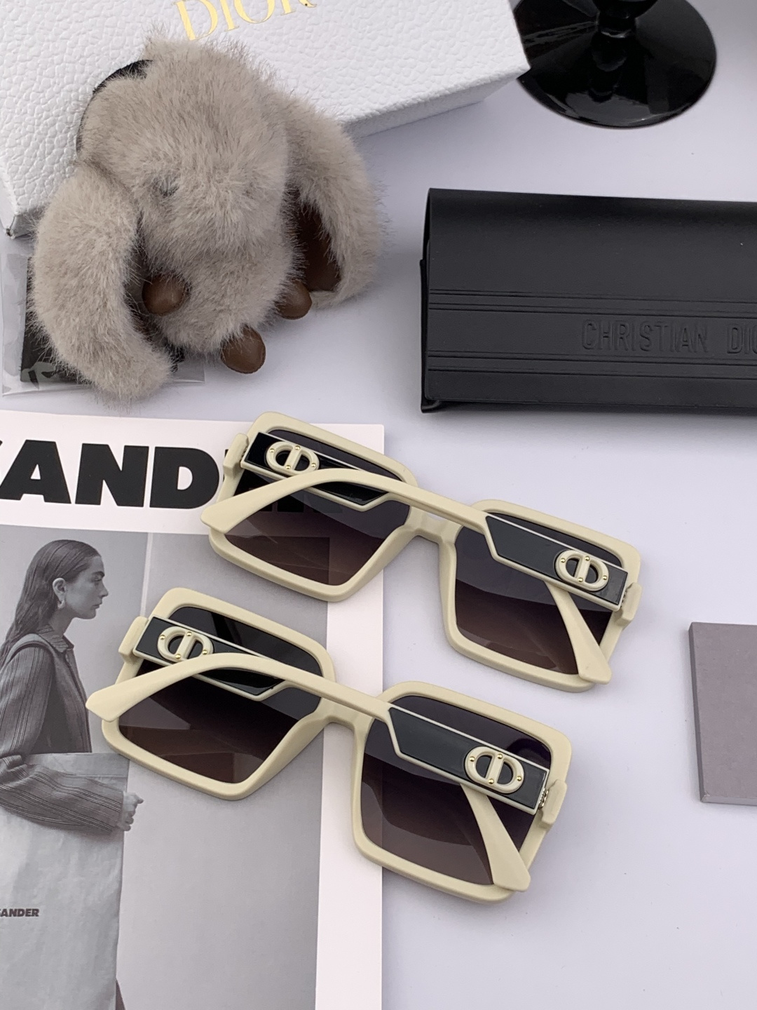 🔺 【DIOR-迪奥】2025开春新款 潮流爆款 时尚方框偏光太阳镜 高品质 佩戴舒适 网红潮款墨镜 女