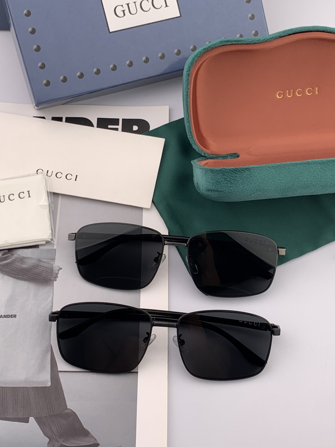 GUCCI 男款炫彩飞行员偏光太阳镜 ❤️材质：高清尼龙加厚卡槽高清偏光镜片 🌹无边框镜架💕颜👍型号：G