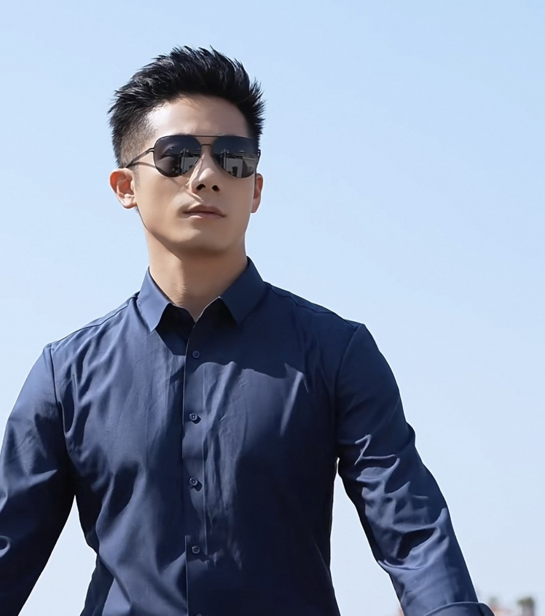 ♦️ GUCCI 2025新款男女情侣款太阳镜多边形墨镜iP电镀永不褪色 超轻超有弹性整幅眼镜无螺丝重要