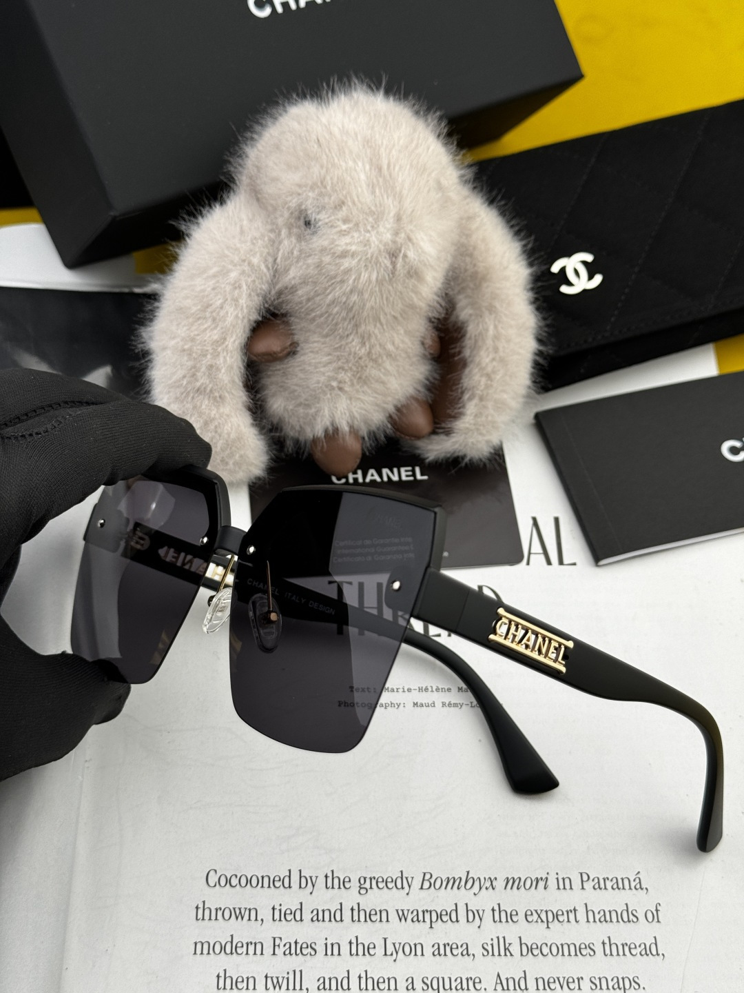 【CHANEL】香奈儿 2025新款潮流爆款 时尚方框太阳镜 佩戴舒适 网红潮款墨镜 女士高清加厚偏光太