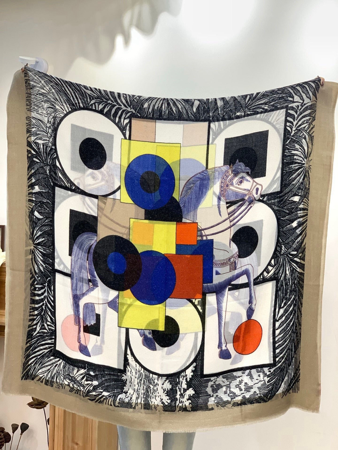 会发光发亮的围巾 爱马仕 专柜同步 买了都说好看羊绒印花‼️推荐💕顶级工艺超值‼️爱马仕专柜爆款🎁🎁羊绒