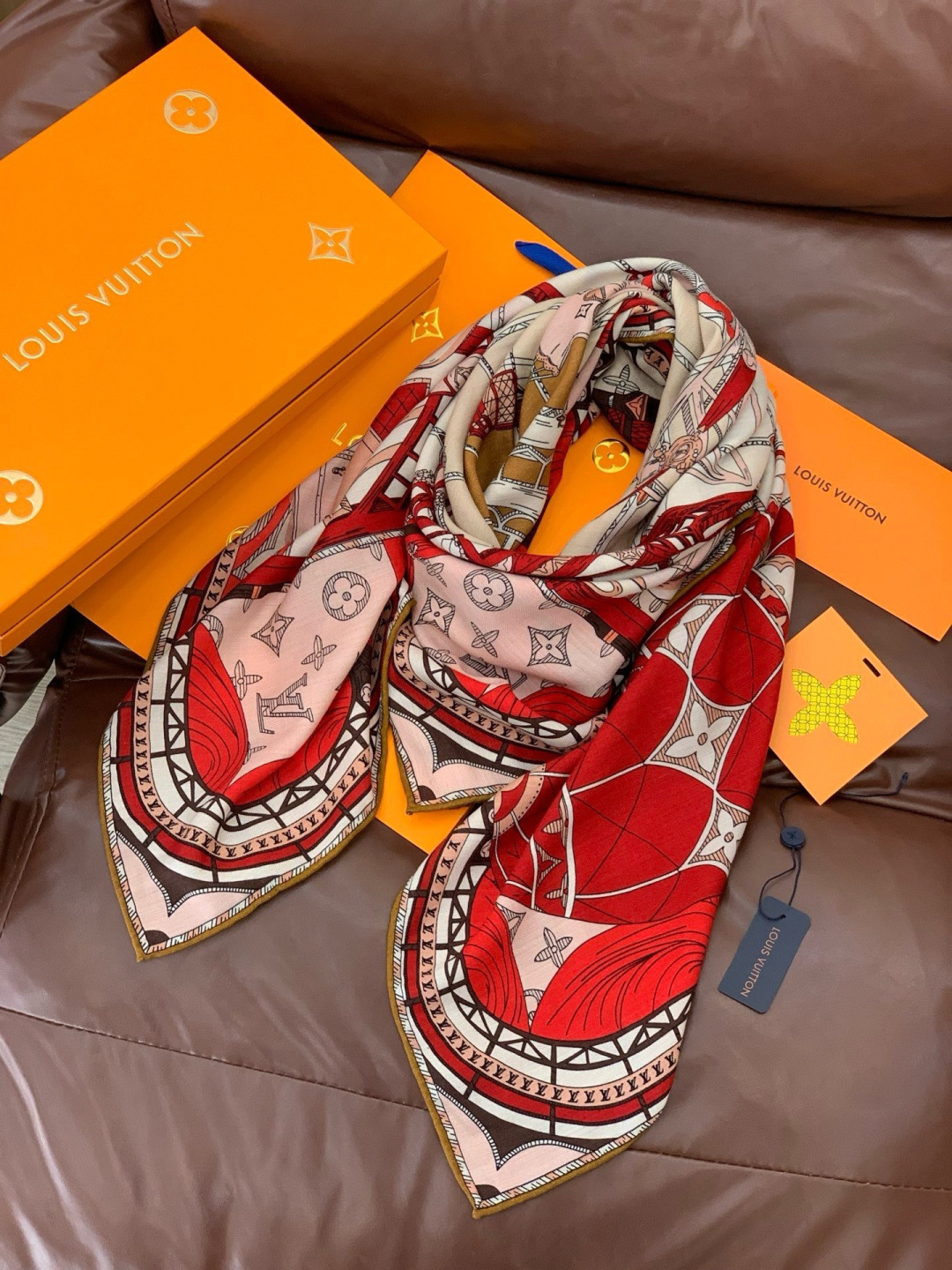 LV x TM 140披肩【140顶级丝绒双面同色披肩】本款LVxTMMonogram Multicol