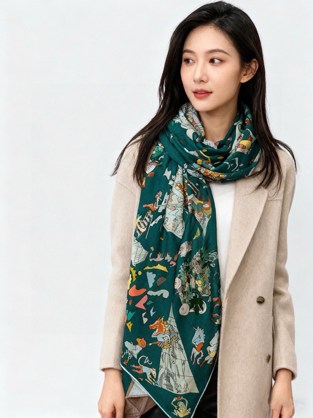 “马术学院”140双面同色丝绒披肩～Hermes 手工卷边丝绒方巾（30%桑蚕丝70%羊绒）这款爱马仕的