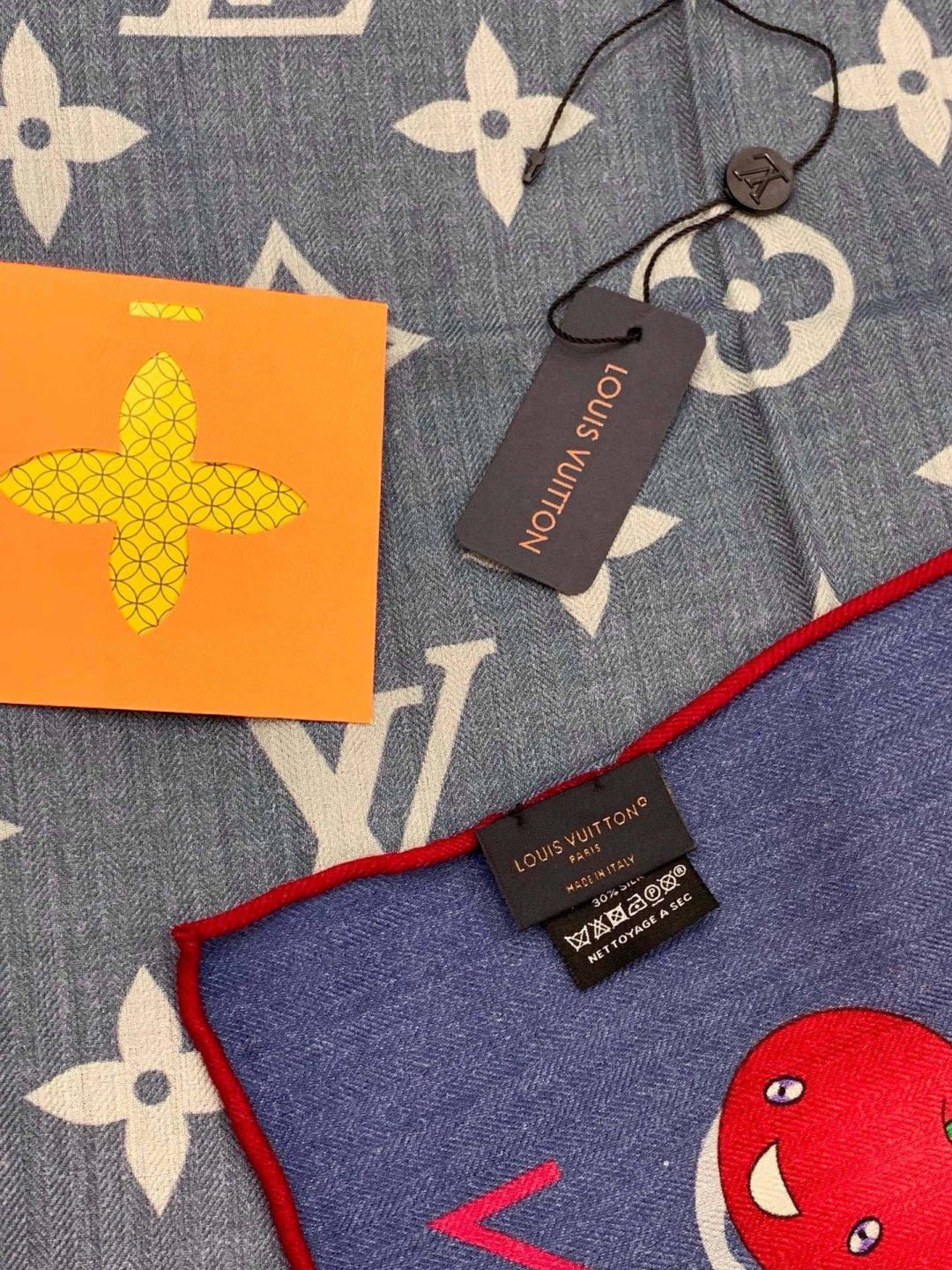 LV X TM MONOGRAMCERISE 140丝绒方巾【140双面丝绒同色】LV × TM Mon