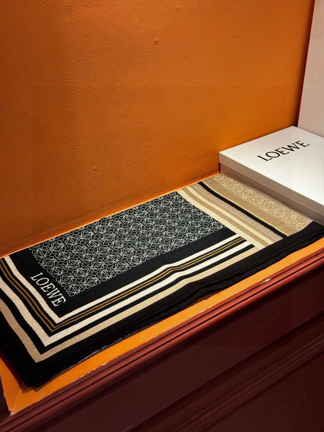 高定版 【上新❤️ Loewe罗意威专柜新款，高级又不撞款的好东西！！！】能力范围能带给大家最好的品质，