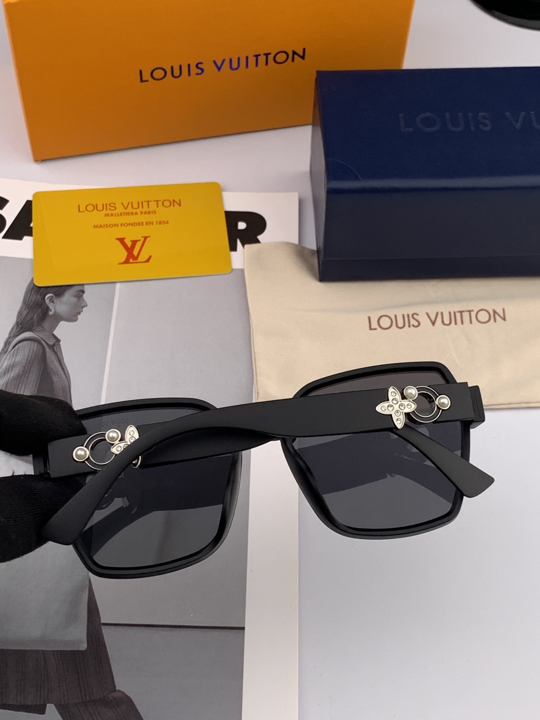 【TR偏光系列】lv大框太阳镜墨镜经典的方框设计，不挑脸型，无论搭配大衣还是连衣裙都非常显气质偏光镜片预