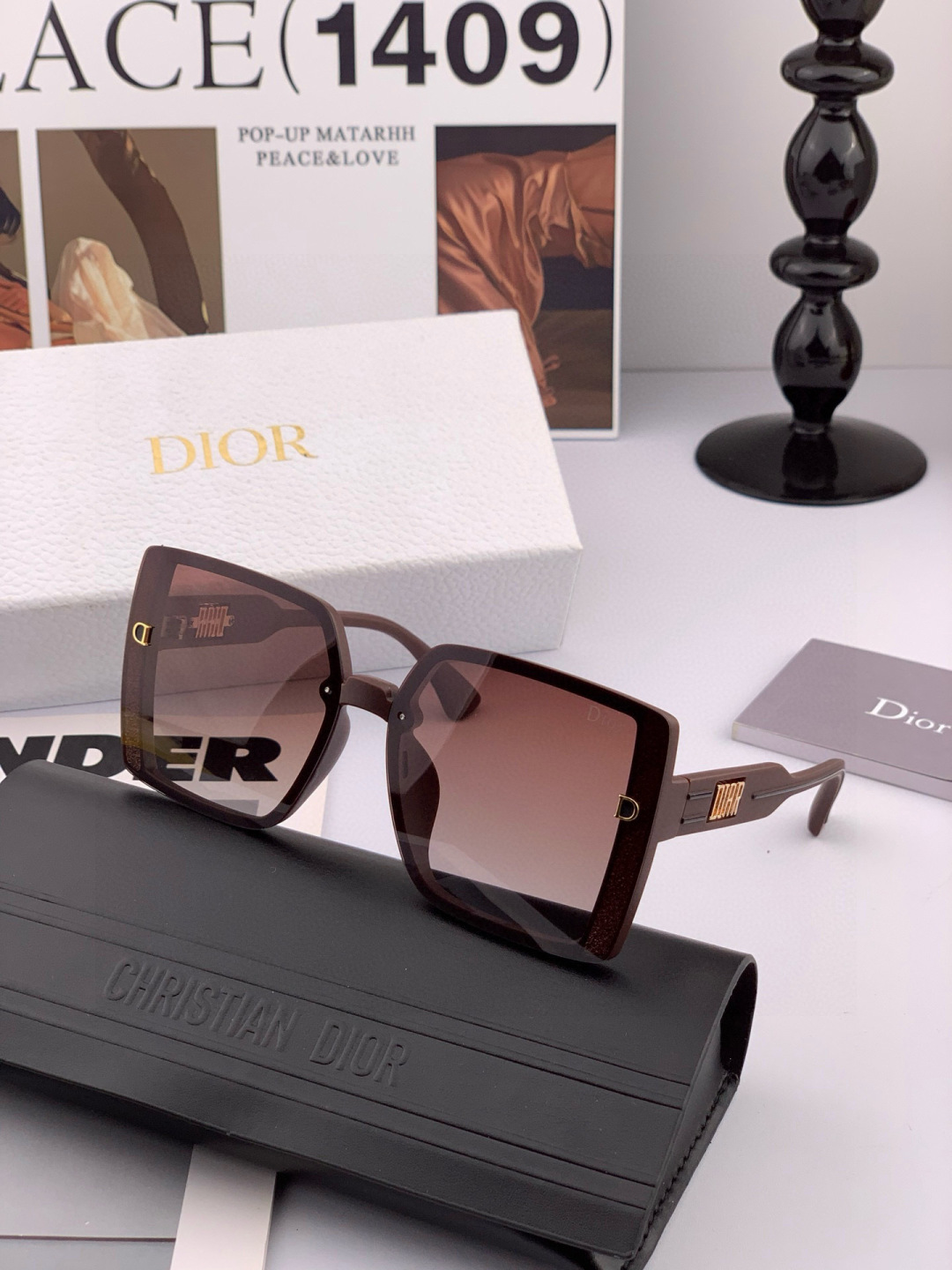【DIOR-迪奥】开春新款 潮流爆款 时尚方框偏光太阳镜 高品质 佩戴舒适 网红潮款墨镜 型号 CD09