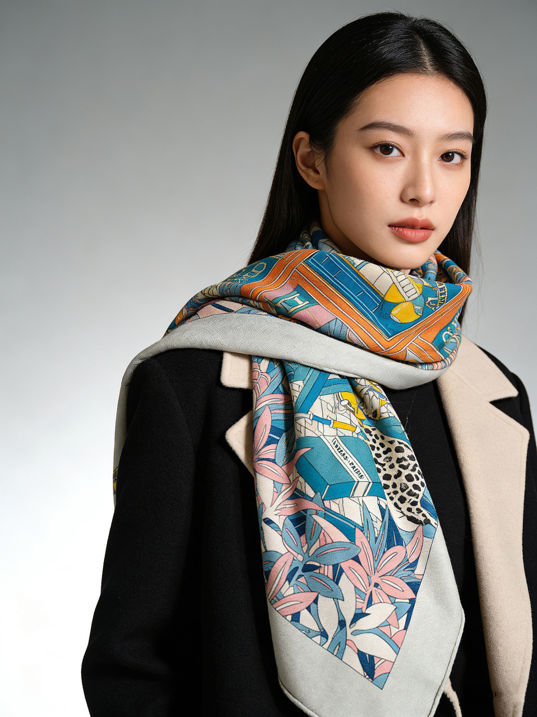 爱马仕新款双面同色 品名：十二花豹 面料：丝羊绒尺寸：140*140十二只花豹享受惬意休憩的时光。它们慵