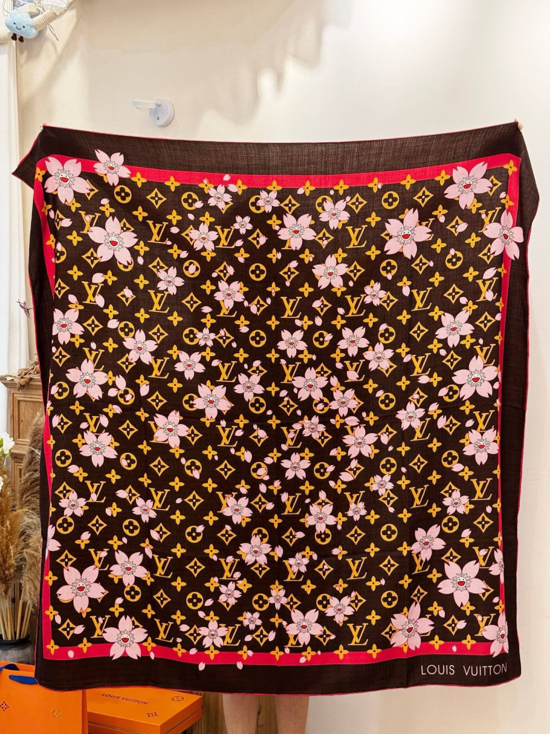 LV x TM MONOGRAM CHERRY BLOSSOM 【140顶级丝绒双面同色披肩】本款丝绒披