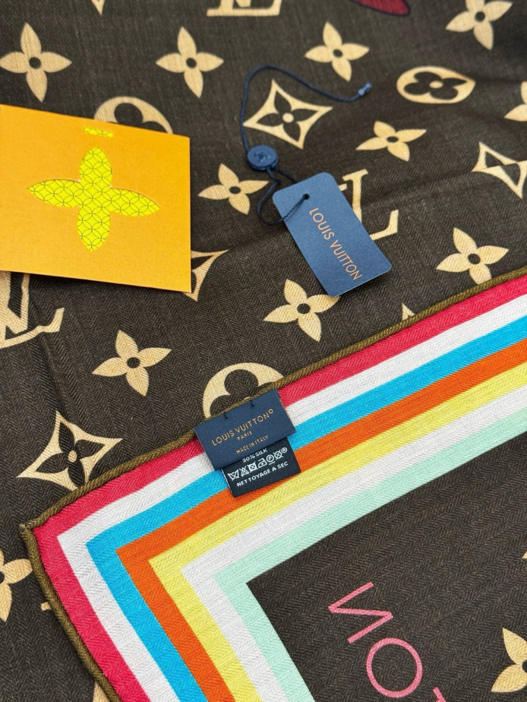 LV x TM SUPERFLAT 140丝绒方巾【140真丝羊绒双面同色披肩】LV x TM Mono