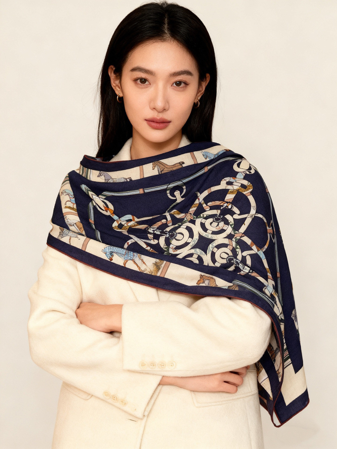 “金质马刺与骏马的披挂叠印版”披肩【140顶级丝毛双面同色】手工卷边30%桑蚕丝70%羊毛这款迷人的14