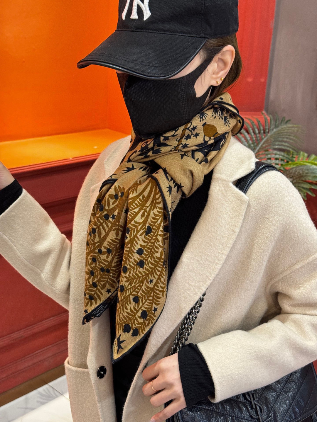 羊绒新款🆕👏👏买了都说好看‼️推荐💕爱马仕双面同色羊绒方巾【玛雅森林双面同色140】，顶级工艺超值‼️爱