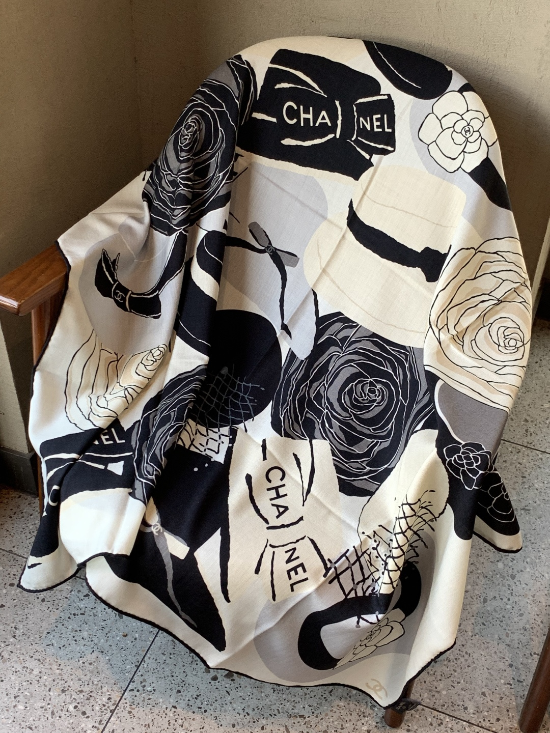 📦新款💖💖🏻🏻【山茶花印花140】140丝绒双面同色印花方巾‼️抢‼️VIP推荐 ‼️下手一定要快【高端