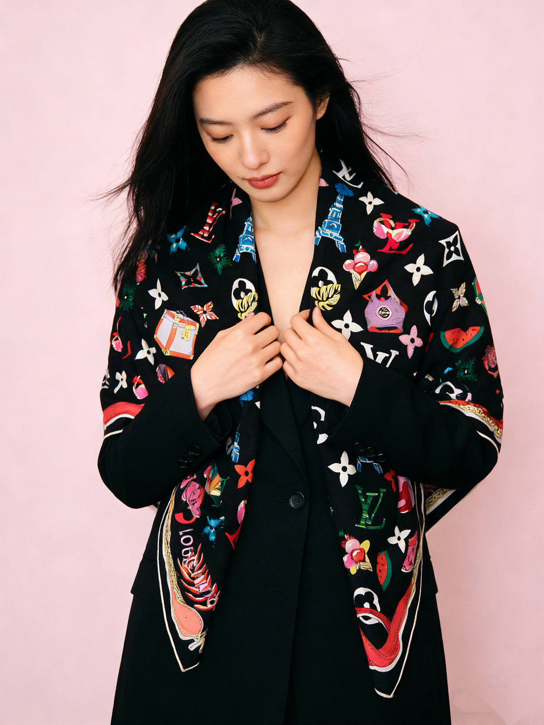 LV x TM 140披肩【140顶级丝绒双面同色披肩】本款LVxTMMonogram Multicol