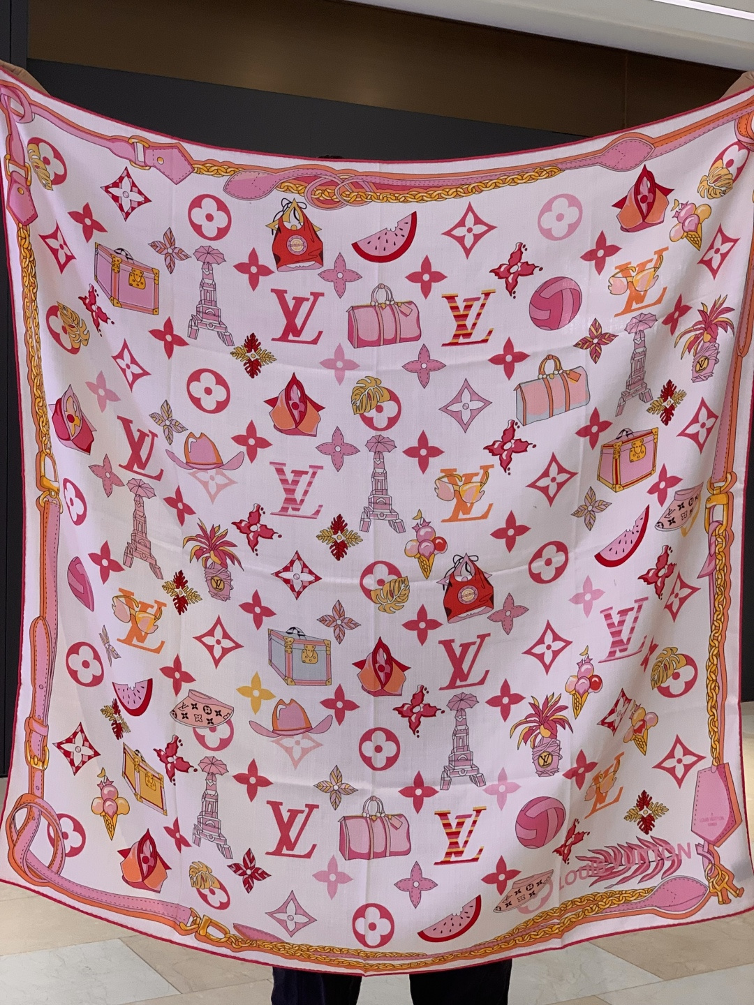 LV x TM 140披肩【140顶级丝绒双面同色披肩】本款LVxTMMonogram Multicol