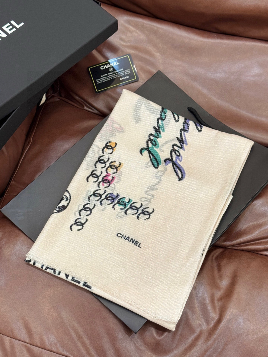 上新🌟 会发光发亮的围巾 💄💋新款客供银线💖羊绒面料长巾 😘美翻了[流泪]【手绘LOGO银线长巾】御用殿