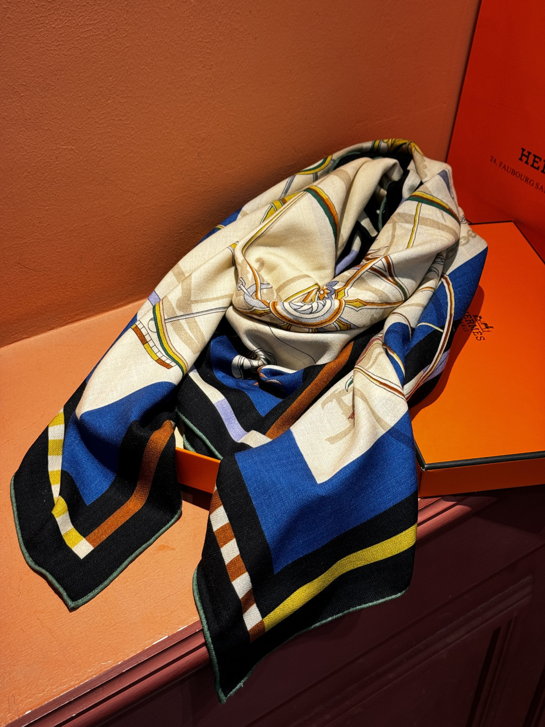 ❄️【双面同色】原单爱马仕140cm丝绒方巾💕 《平衡马车》，没有体验过野村大辅的豪华马车，就不算拥有丰