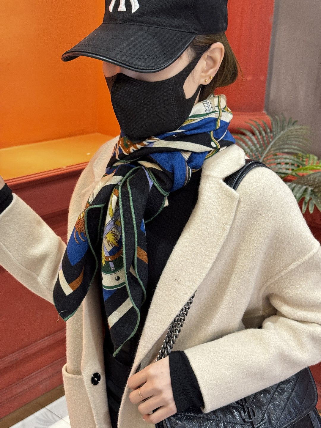 ❄️【双面同色】原单爱马仕140cm丝绒方巾💕 《平衡马车》，没有体验过野村大辅的豪华马车，就不算拥有丰