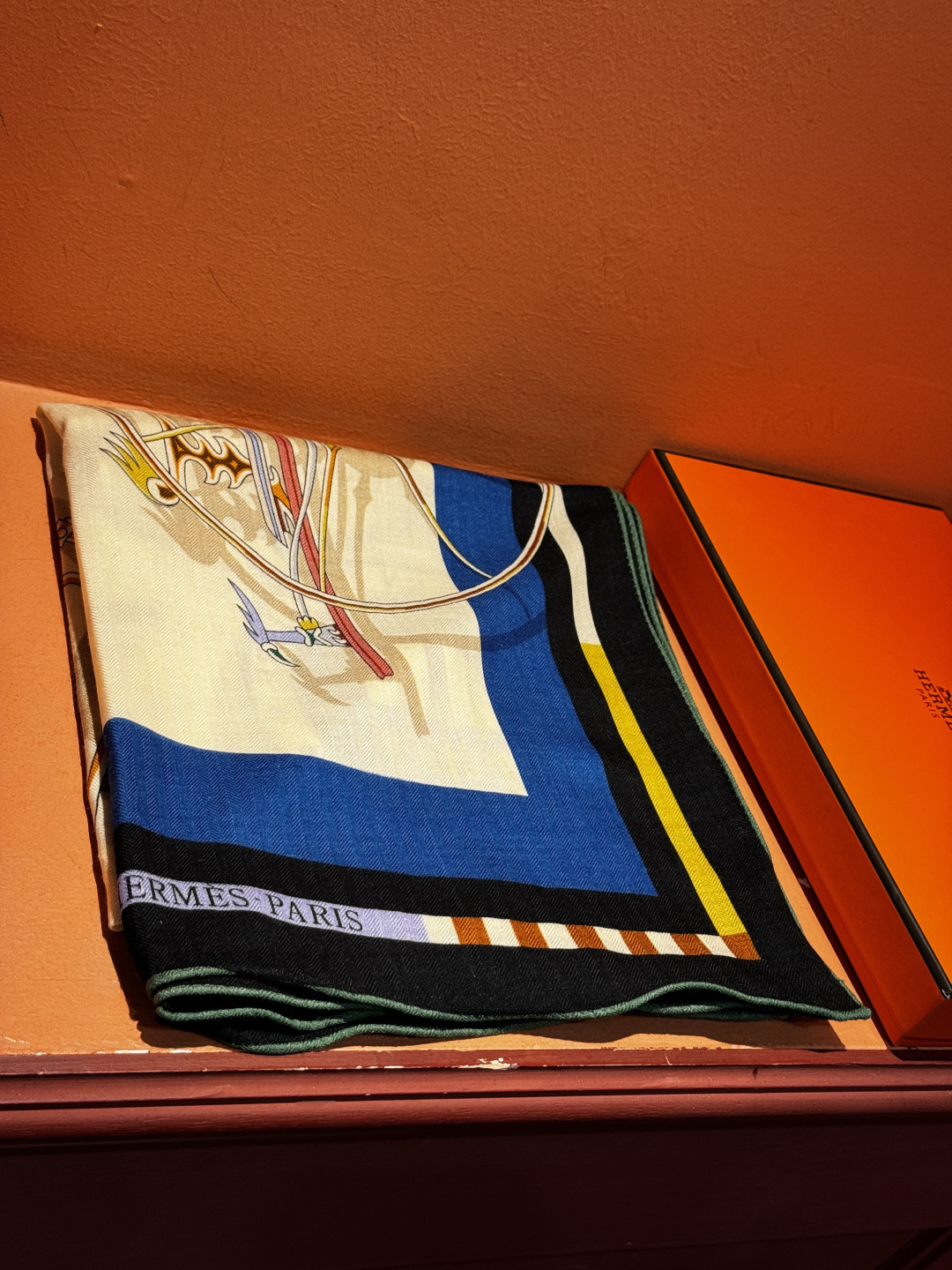 ❄️【双面同色】原单爱马仕140cm丝绒方巾💕 《平衡马车》，没有体验过野村大辅的豪华马车，就不算拥有丰