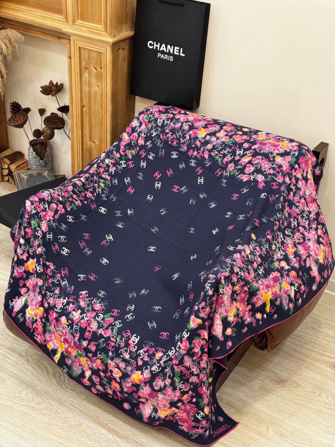 🌸·春日碎花20。 Chanel 140丝绒双面披肩25新款碎花花披肩超级有氛围感135*135cm的大