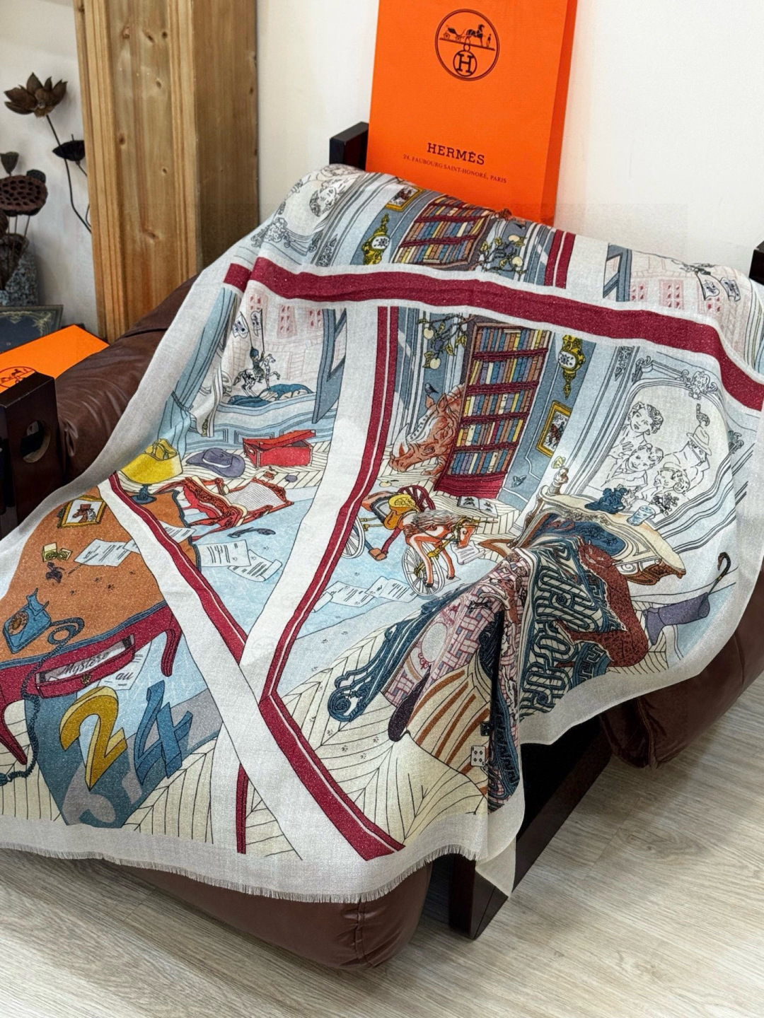 会发光发亮的围巾 爱马仕 专柜同步 买了都说好看羊绒印花‼️推荐💕顶级工艺超值‼️爱马仕专柜爆款🎁🎁羊绒