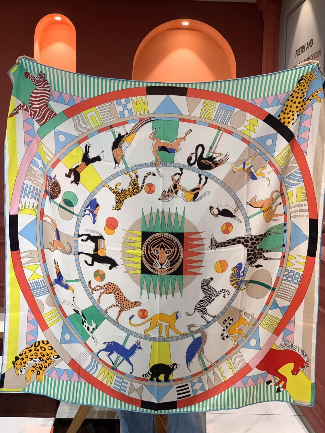 羊绒新款🆕👏👏买了都说好看‼️推荐💕爱马仕双面同色羊绒方巾【双面同色140】，顶级工艺超值‼️爱马仕专柜