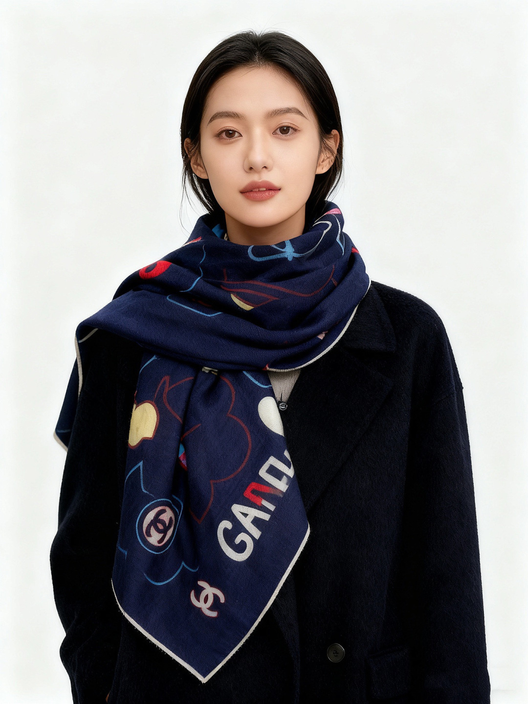 2025秋冬高级成衣系列～Chanel 【140双面同色丝绒披肩】此系列谱写一曲自由轻灵的赞歌本系列作品