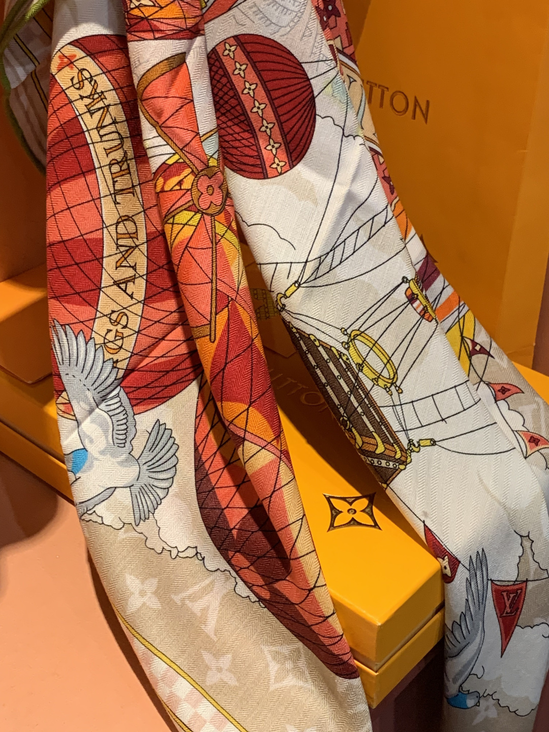 LV x TM 140披肩【140顶级丝绒双面同色披肩】本款LVxTMMonogram Multicol